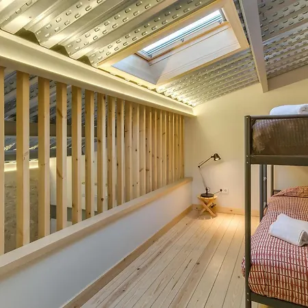 Flateli Cort Reial Groc Apartamento