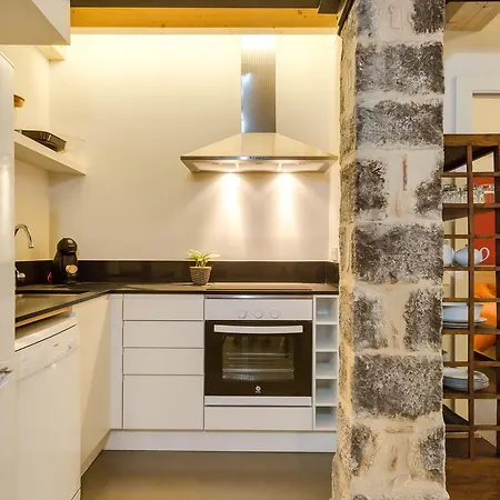 Flateli Cort Reial Groc Daire Girona
